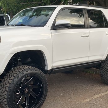 Maui Off Road Center - 8" Fabtech lift Blistein shocks SPC uca Amp Steps 22x12 Arkon Lincoln rims 33x12.5x22 Nitto Ridge Grappler tires - Auto Parts & Supplies Near Me - Waipahu, Hawaii