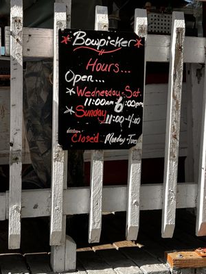 Bowpicker Fish and Chips by null