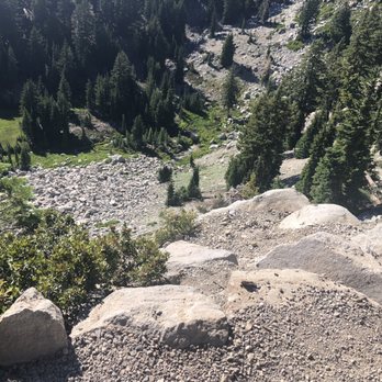 Lassen Volcanic National Park - Hiking trails - Parks Near Me - Mineral, California