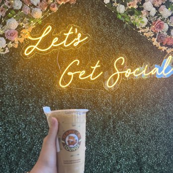 Teapioca Lounge- Alafaya Square - Light Vietnamese coffee - Bubble Tea Near Me - Oviedo, Florida