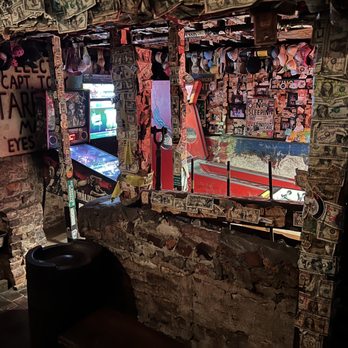 Captain Tony's Saloon - Dive Bars Near Me - Key West, Florida Captain Tony's Saloon - Dive Bars Near Me - Key West, Florida