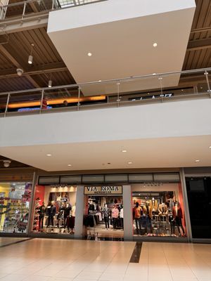 Palisades Center by null