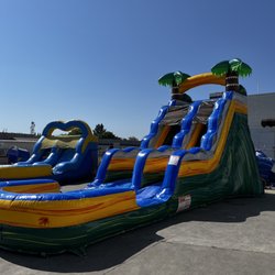 Roseville Bounce House Rentals - 16ft cali palms