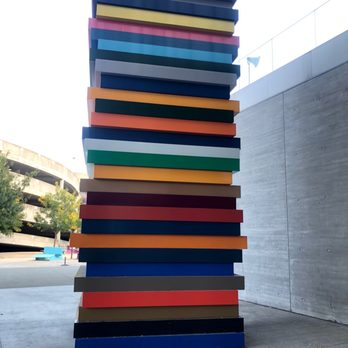 Speed Art Museum - Speed Art museum front entrance area - Art Museums Near Me - Louisville, Kentucky