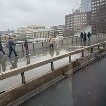 London Bridge - Bridge - Landmarks & Historical Buildings Near Me