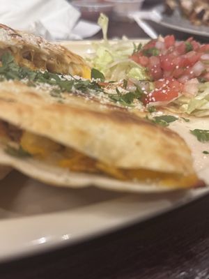 Pequeño Cantina by null