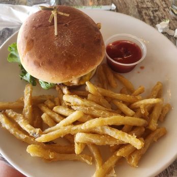 The Beach House by 604 - 604 Burger - Cocktail Bars Near Me - Waianae, Hawaii The Beach House by 604 - 604 Burger - Cocktail Bars Near Me - Waianae, Hawaii