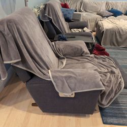 La-Z-Boy Furniture Galleries - Broken recliner