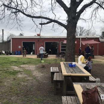 City Acre Brewing - Outdoor space and their building - Brewpubs Near Me - Houston, Texas City Acre Brewing - Outdoor space and their building - Brewpubs Near Me - Houston, Texas