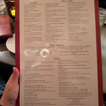 White Dog Cafe - University City - Bars Near Me - Philadelphia, Pennsylvania