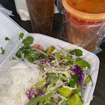 MaMa ToFu & More - Bun rieu Wintermelon tea - Vietnamese Near Me - Davie, Florida