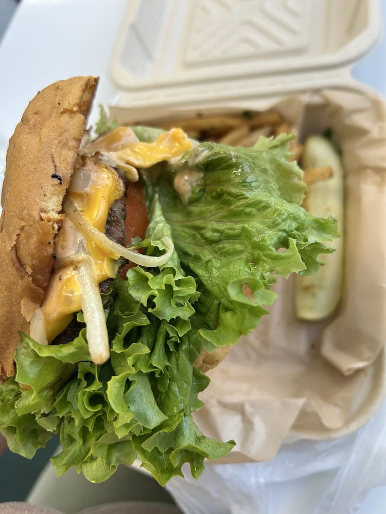 Dubber's Oldtown Bar and Grill