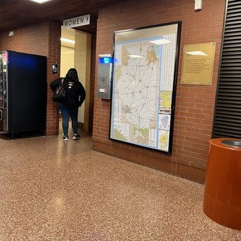 Skeeter Mountain Rest Area - Interior - Rest Stops Near Me - Grayville, Illinois
