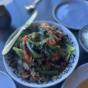 Lamaii - Crispy duck drunken noodles - Thai Near Me - Las Vegas, Nevada