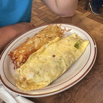 Country Omelet - Omelette with hash browns - American Near Me - Richburg, South Carolina Country Omelet - Omelette with hash browns - American Near Me - Richburg, South Carolina