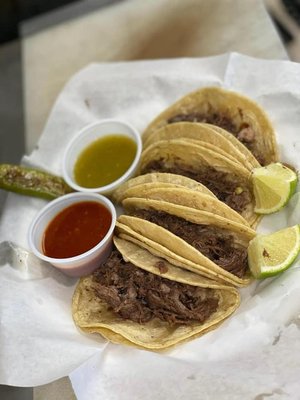 La Reyna Azteca Tacos Y Tortas by null