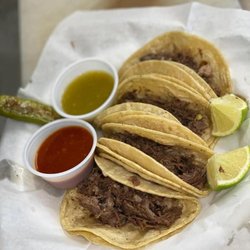 La Reyna Azteca Tacos Y Tortas