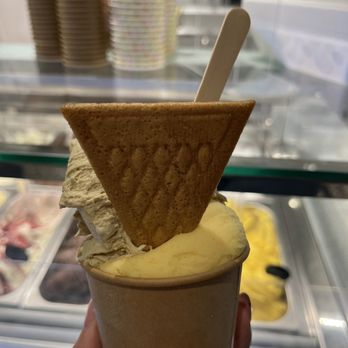 Narbona Coconut Grove - Pistachio & Passion Fruit Gelato - Wine Bars Near Me - Miami, Florida Narbona Coconut Grove - Pistachio & Passion Fruit Gelato - Wine Bars Near Me - Miami, Florida