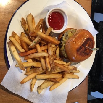 foothill - Burger! - New American Near Me - Pasadena, California