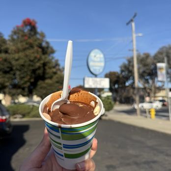 Fosters Freeze - Burgers Near Me - Morro Bay, California Fosters Freeze - Burgers Near Me - Morro Bay, California