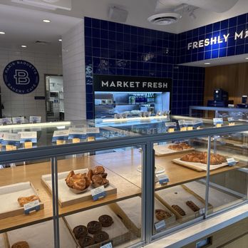 Paris Baguette - Cafes Near Me - Dresher, Pennsylvania