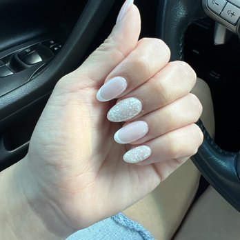 Hibrow & Nails - Eyelash Service Near Me - Hialeah, Florida Hibrow & Nails - Eyelash Service Near Me - Hialeah, Florida