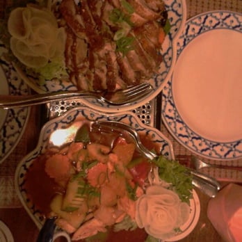 Sala Rim Naam - Knusprige Ente, Schwein süss-sauer - Thai Near Me - Cologne, NW Sala Rim Naam - Knusprige Ente, Schwein süss-sauer - Thai Near Me - Cologne, NW