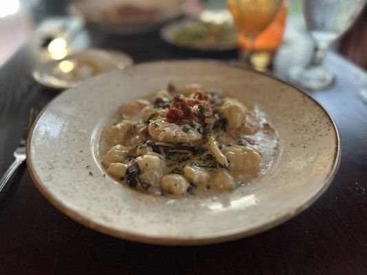 Gianni's Trattoria by null