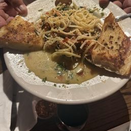 Clams & Linguini