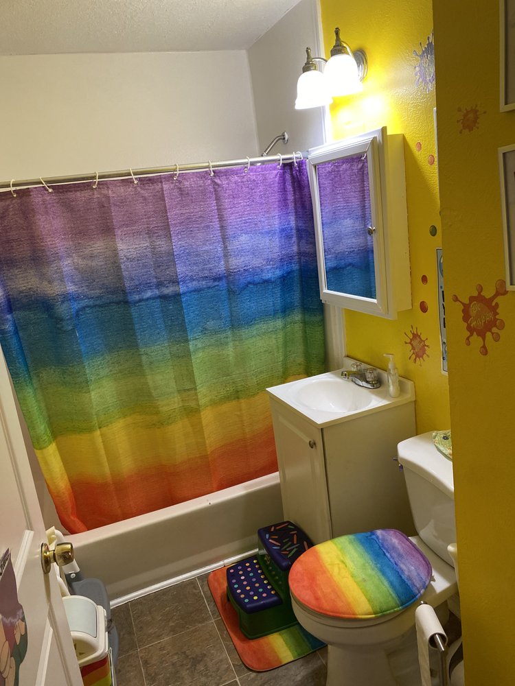 CRADLE TO CRAYONS HIGHER LEARNING ACADEMY 2413 N Tibbs Ave