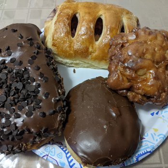 Main Street Donuts - a variety of pastries - Donuts Near Me - Santa Maria, California Main Street Donuts - a variety of pastries - Donuts Near Me - Santa Maria, California