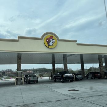 Buc-ee’s - Gas Stations Near Me - Sevierville, Tennessee Buc-ee’s - Gas Stations Near Me - Sevierville, Tennessee