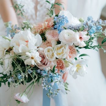 Dannhiflowers - bridal bouquet - Florists Near Me - San Gabriel, California Dannhiflowers - bridal bouquet - Florists Near Me - San Gabriel, California