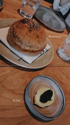 Rosemary & Pine by null