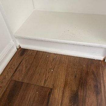 Big Bob's Flooring Outlet - This isn't how this is done. - Flooring Near Me - Overland Park, Kansas Big Bob's Flooring Outlet - This isn't how this is done. - Flooring Near Me - Overland Park, Kansas