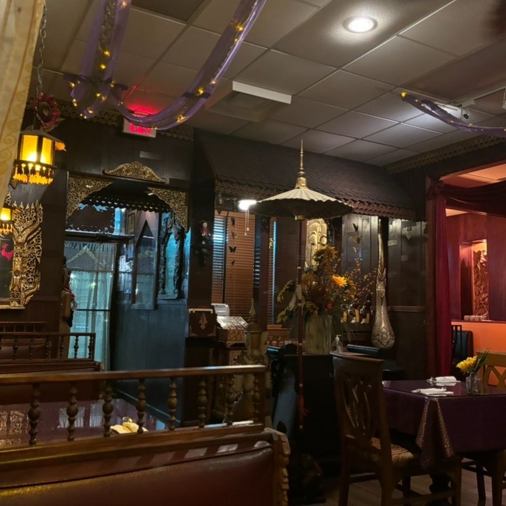 Ploy Thai - Interior - Thai Near Me - Brandon, Florida Ploy Thai - Interior - Thai Near Me - Brandon, Florida
