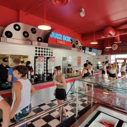 Juke Box Diner - Inside
