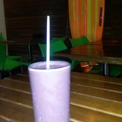 Praia açaí e salada - Smothie de Açaí com morango!