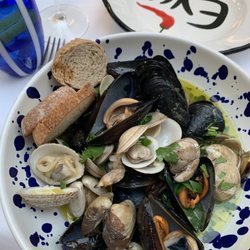 Evu - Sautéed clams and mussels