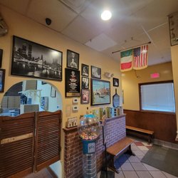 Giuseppe's Pizza & Italian Specialities - Inside