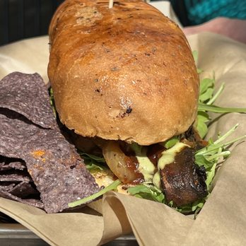 A Broken Angel - a sandwich and chips on a tray - Food Trucks Near Me - Bend, Oregon