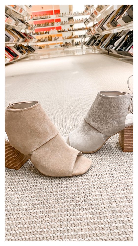 WAREHOUSE SALE POPUP SHOE STORE Updated September 2024 599 W