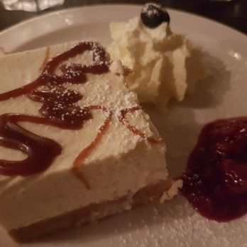 Murrays Bar - White Chocolate and Baileys Cheesecake - Pubs Near Me - Dublin, D