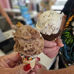 Stella's Ice Cream - State Street