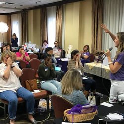 Hypnotherapy with Leah Crescenzo - Teaching Aroma Freedom Technique, a form of belief release.