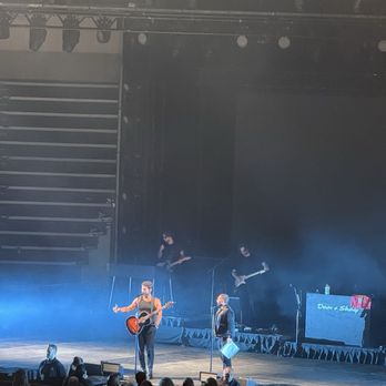 H-E-B Center at Cedar Park - Dan + Shay (zoomed in) - Stadiums & Arenas Near Me - Cedar Park, Texas H-E-B Center at Cedar Park - Dan + Shay (zoomed in) - Stadiums & Arenas Near Me - Cedar Park, Texas