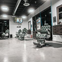 Clips and Razors Haircuts - Your new favorite barbershop in the NoHo Arts District. Shaves, haircuts, kids and adults.