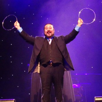 Paul Draper - Mr. Paul Draper always gives his all to each performance. - Magicians Near Me Paul Draper - Mr. Paul Draper always gives his all to each performance. - Magicians Near Me