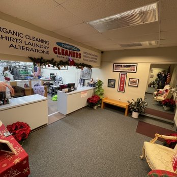 Conestoga Custom Cleaners - Xmas - Laundry Services Near Me - Bryn Mawr, Pennsylvania Conestoga Custom Cleaners - Xmas - Laundry Services Near Me - Bryn Mawr, Pennsylvania