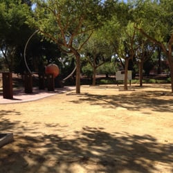 Parque del Polígono - Una de las figuras planetarias.